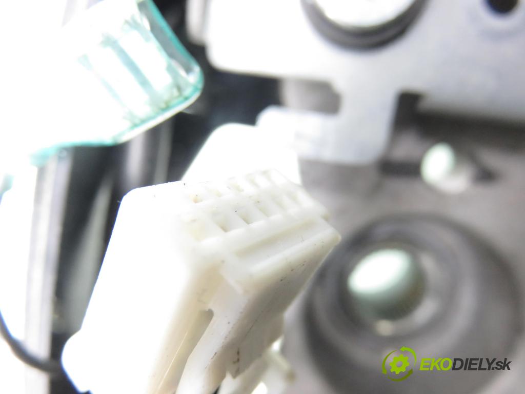 KIA RIO III (UB) HB 2012 55,00 1.1 CRDi - D3FA 1120,00 volant 561301W000 (Volant)