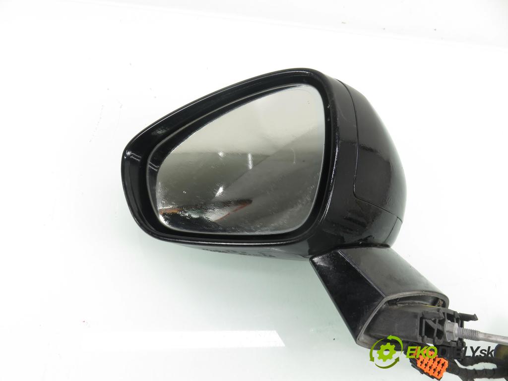 CITROEN C5 III Break (RW_) KOMBI 2008 150,00 2.7 HDi - DT17ED4 2720,00 zpětné zrcátko LE