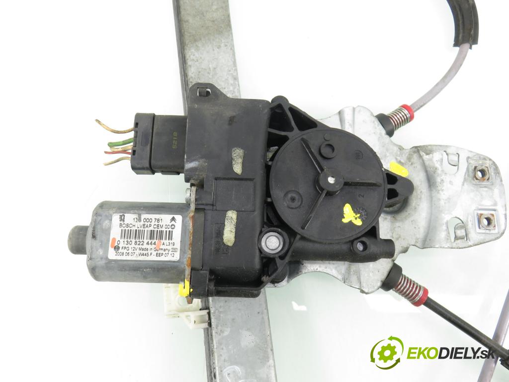 CITROEN C5 III Break (RW_) KOMBI 2008 150,00 2.7 HDi - UHZ (DT17BTED4) 2720,00 mechanismus oken 0130822444