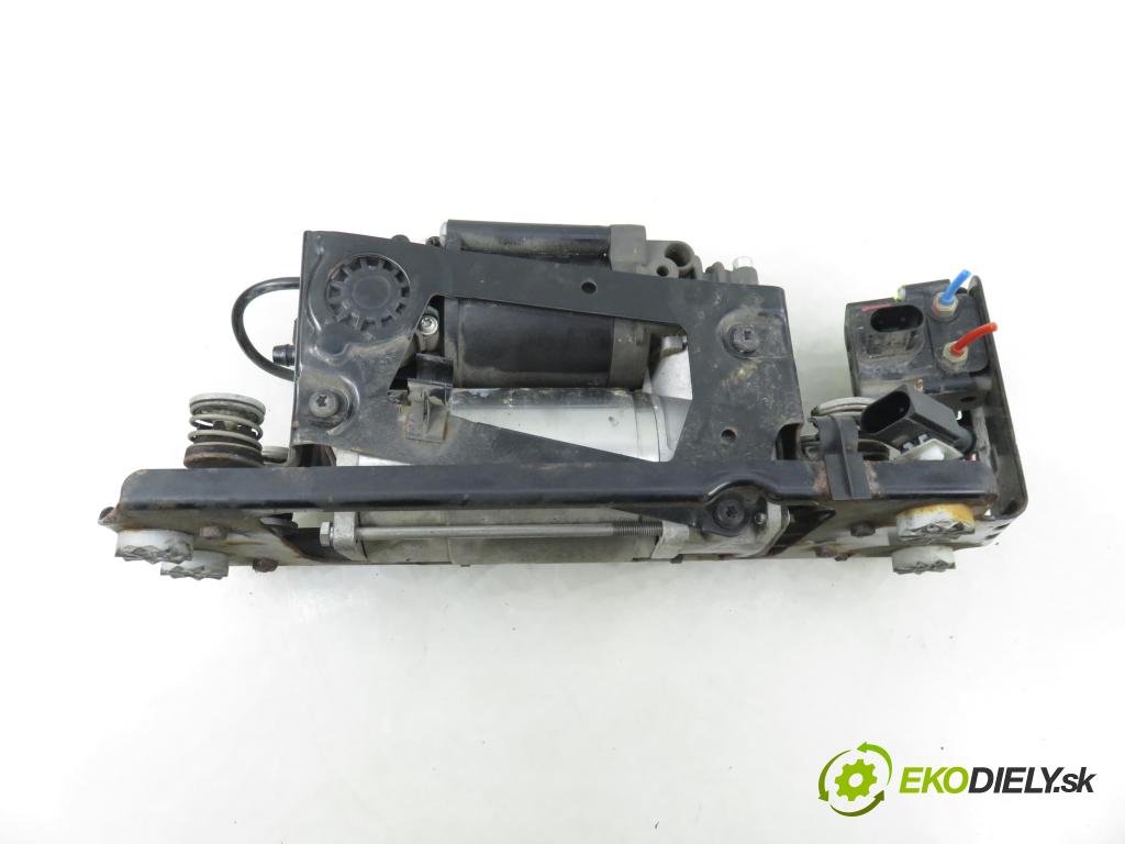 BMW 5 Touring (F11) KOMBI 2012 135,00 520 d 184 - N47 D20 C 1995,00 pumpa nápravy