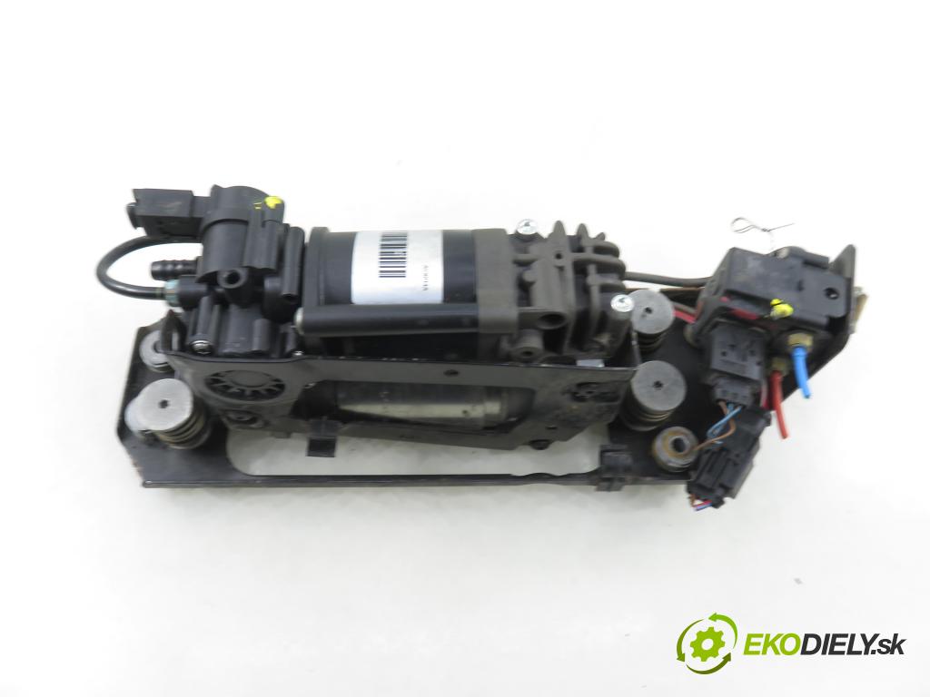 BMW 5 Touring (F11) KOMBI 2012 135,00 520 d 184 - N47 D20 C 1995,00 pumpa nápravy