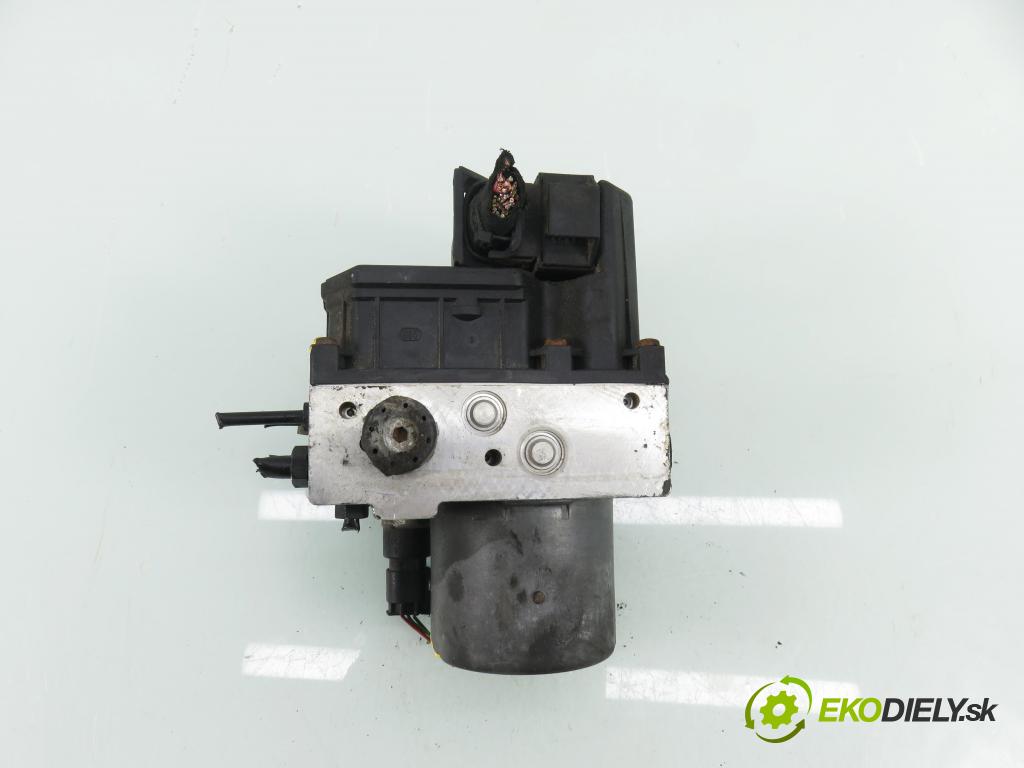 VW PASSAT B5.5 (3B3) SEDAN 2003 96,00 1.9 TDI - AWX 1896,00 Pumpa ABS 0265950055 ; 0265225124 ; 4B0614517G (Pumpa ABS)