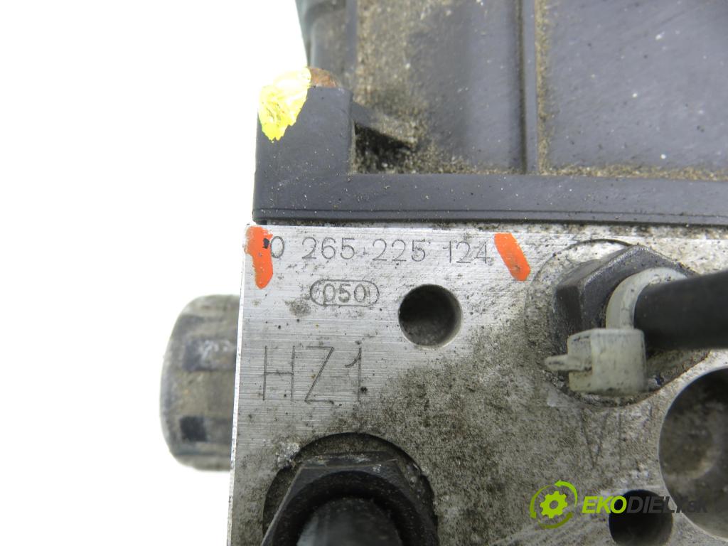 VW PASSAT B5.5 (3B3) SEDAN 2003 96,00 1.9 TDI - AWX 1896,00 Pumpa ABS 0265950055 ; 0265225124 ; 4B0614517G (Pumpa ABS)