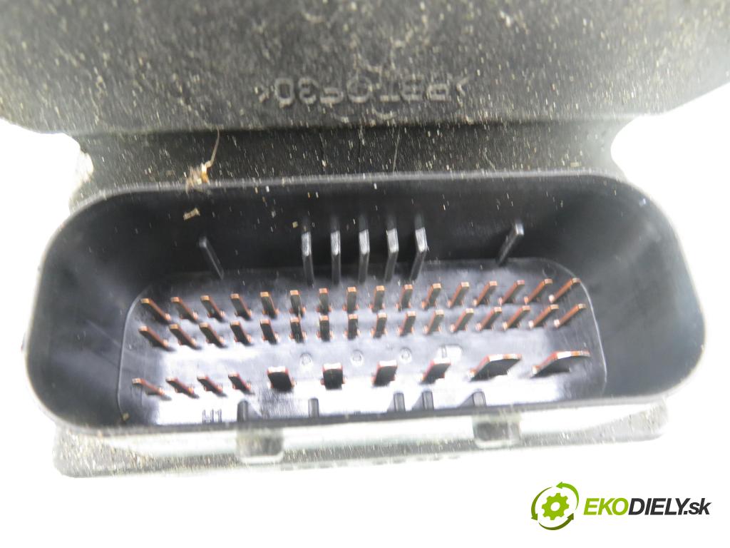 VW PASSAT B5.5 (3B3) SEDAN 2003 96,00 1.9 TDI - AWX 1896,00 Pumpa ABS 0265950055 ; 0265225124 ; 4B0614517G (Pumpa ABS)