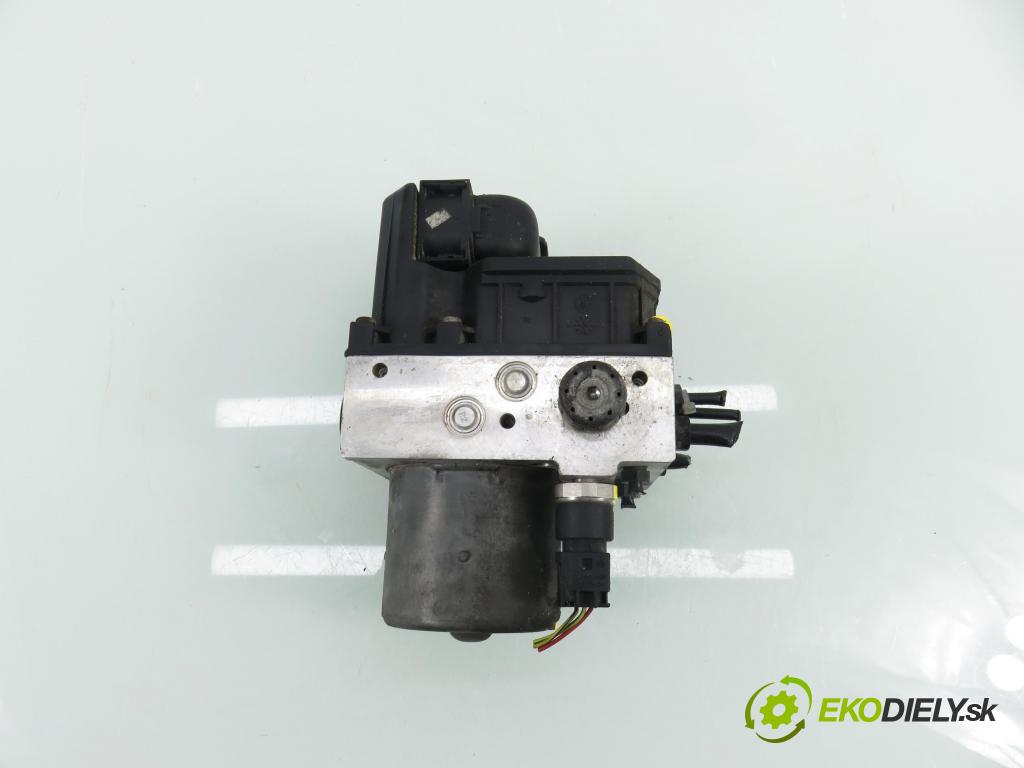 VW PASSAT B5.5 (3B3) SEDAN 2003 96,00 1.9 TDI - AWX 1896,00 Pumpa ABS 0265950055 ; 0265225124 ; 4B0614517G (Pumpa ABS)