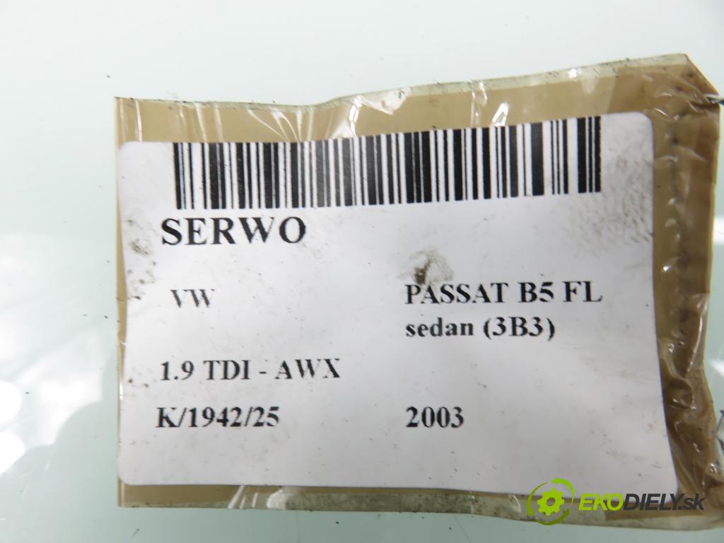 VW PASSAT B5.5 (3B3) SEDAN 2003 96,00 1.9 TDI - AWX 1896,00 posilovač 3B0614105A (Servočerpadlo)