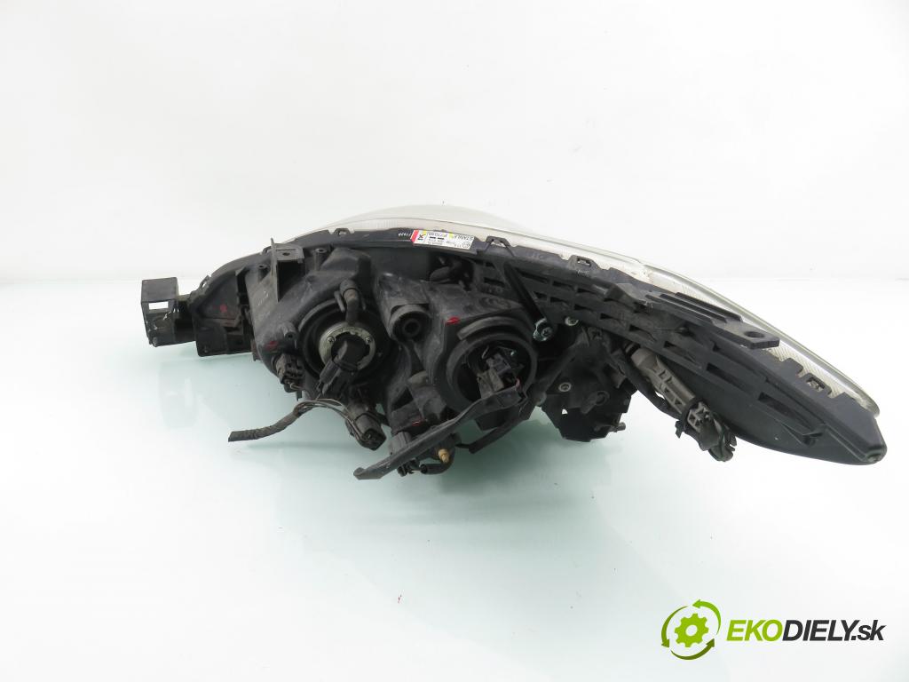 MAZDA 5 (CR19) MINIVAN 2009 105,00 2.0 MZR-CD 143 - RF7J 1998,00 světlo PP P7703R
