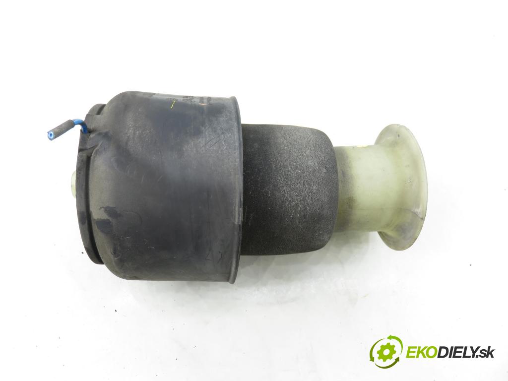 BMW 5 Touring (F11) KOMBI 2012 135,00 520 d 184 - N47 D20 C 1995,00 MĚCHY nápravy R307513706