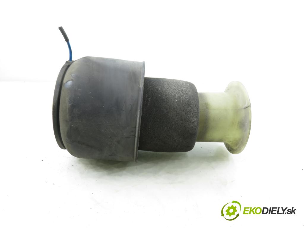 BMW 5 Touring (F11) KOMBI 2012 135,00 520 d 184 - N47 D20 C 1995,00 MĚCHY nápravy R307513706