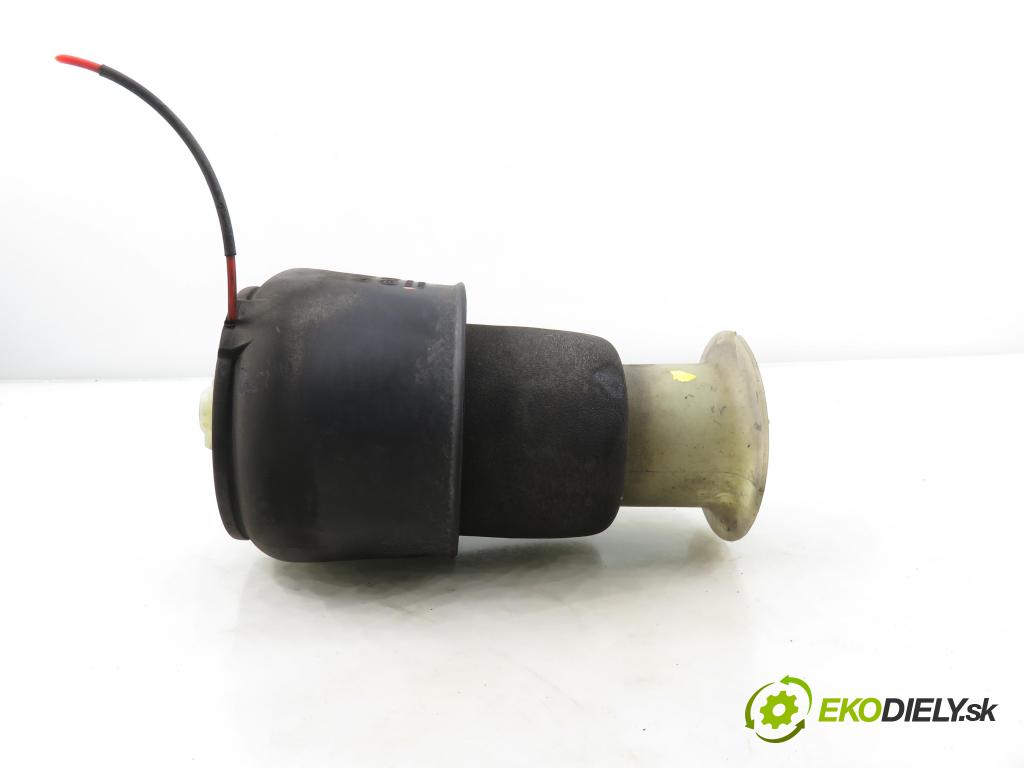 BMW 5 Touring (F11) KOMBI 2012 135,00 520 d 184 - N47 D20 C 1995,00 MĚCHY nápravy R307513706