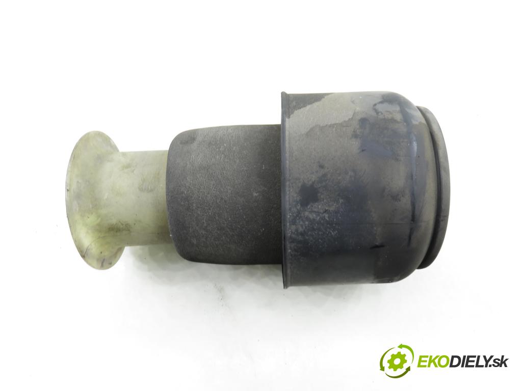 BMW 5 Touring (F11) KOMBI 2012 135,00 520 d 184 - N47 D20 C 1995,00 MĚCHY nápravy R307513706