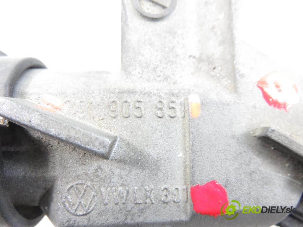 VW TRANSPORTER IV Skrzynia (70XA) FURGON 1996 50,00 1.9 TD 68 - ABL 1896,00 spínačka 701905851 (Spínací skříňka)