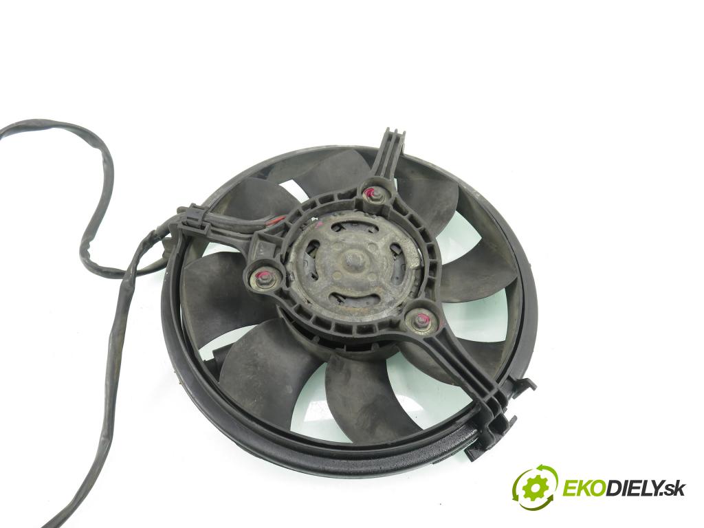 VW PASSAT B5.5 (3B3) SEDAN 2003 96,00 1.9 TDI - AWX 1896,00 Ventilátor chladič klímatizácie 8D0959455R