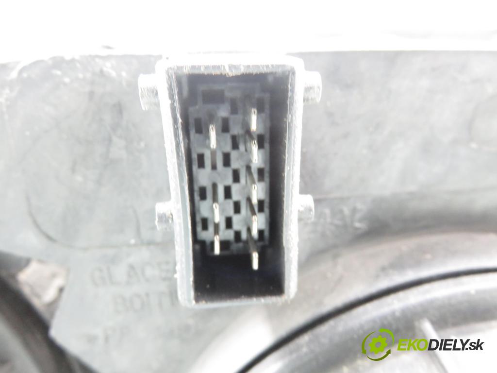 PEUGEOT 307 (3A/C) HB 2004 80,00 1.6 HDi 110 1560,00 Svetlo PP 9641615280