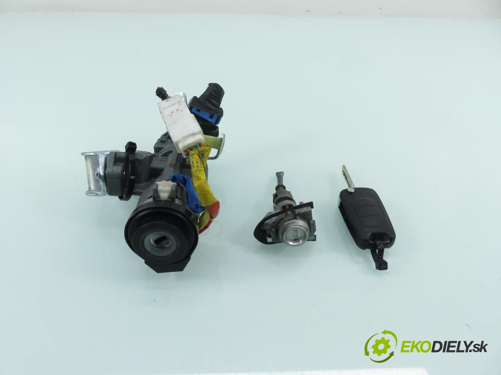 KIA RIO III (UB) HB 2012 55,00 1.1 CRDi - D3FA 1120,00 spinačka / zámky