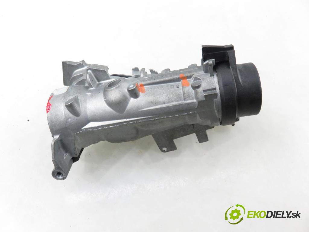 VW GOLF V (1K1) HB 2005 77,00 1.9 TDI PD 105 - BKC 1896,00 spinačka 1K0905851B ; 1K0935865 (Spínacia skrinka)