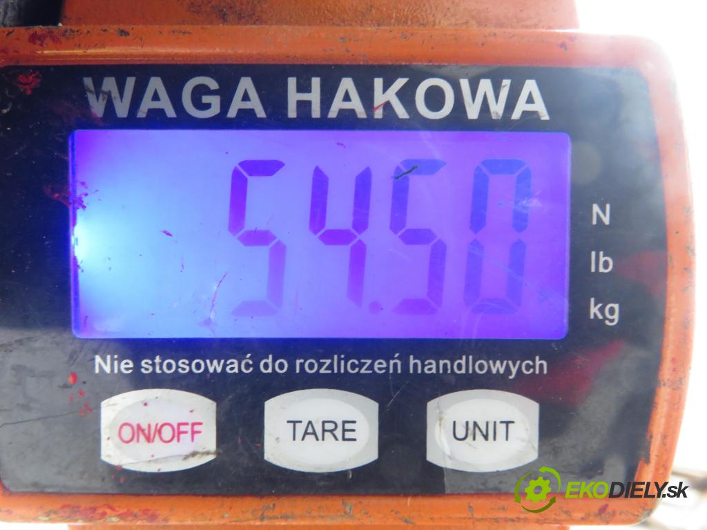 RENAULT KANGOO (KC0/1_) KOMBIVAN 2001 47,00 1.9 D 1870,00 výztuha zadní část