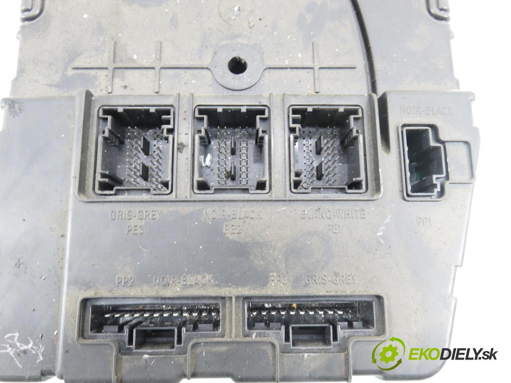 RENAULT MEGANE II Kombi (KM0/1_) KOMBI 2007 96,00 1.9 dCi 131 - F9Q 804 1870,00 MODUL BSI 8200724370