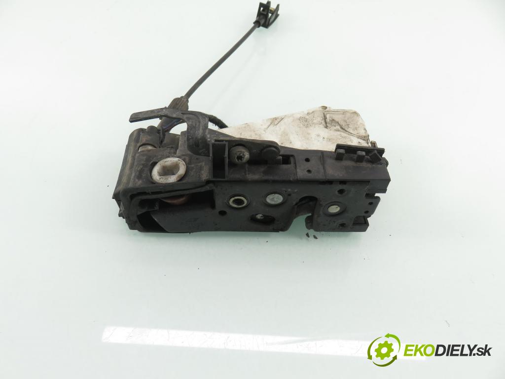 FORD GALAXY (WGR) MINIVAN 2003 66,00 1.9 TDI PD 90 - ANU 1896,00 zámok 93BG220A20DD