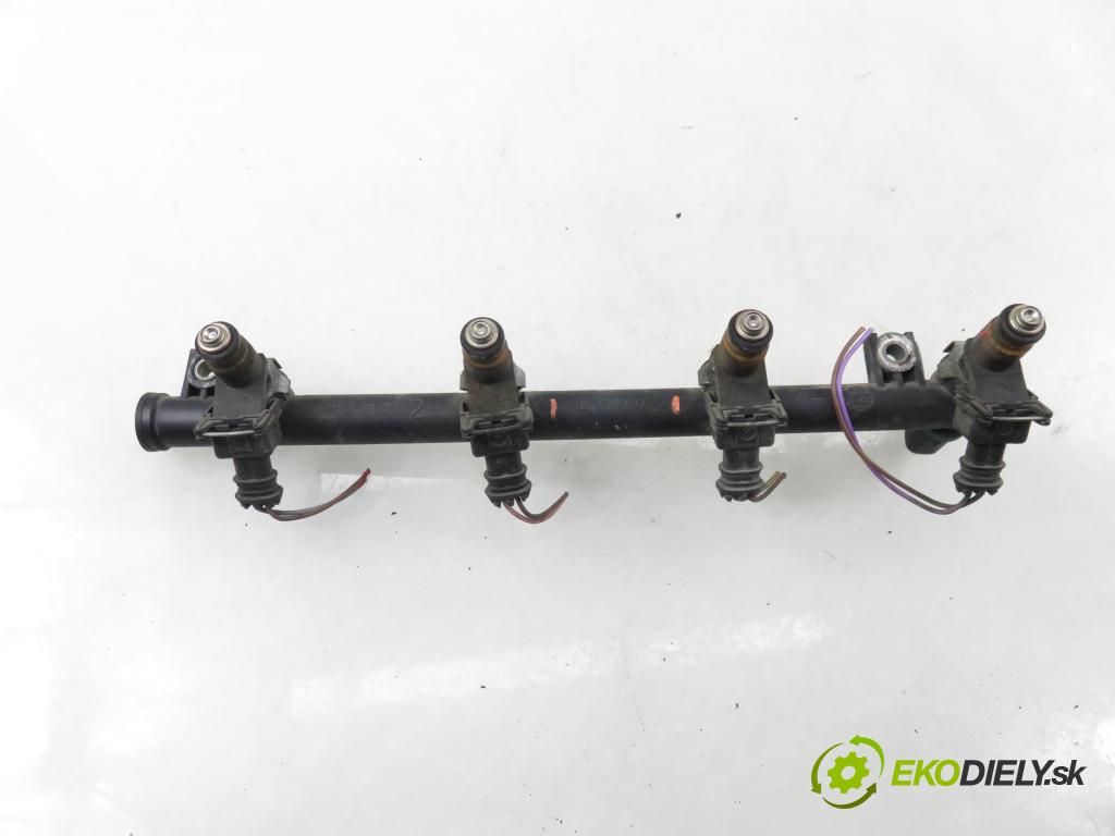 RENAULT CLIO II (BB_, CB_) HB 2003 72,00 1.4 16V (B/CB0P) - K4J 710 1390,00 lišta vstřikovací 8200139674C (Vstřikovací lišta)