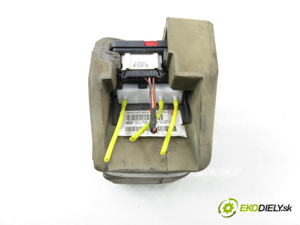 MERCEDES-BENZ KLASA A (W168) HB 2000 75,00 1.6 102 A 160 M 166.960 1598,00 motorek zámku centrálního 1688000248