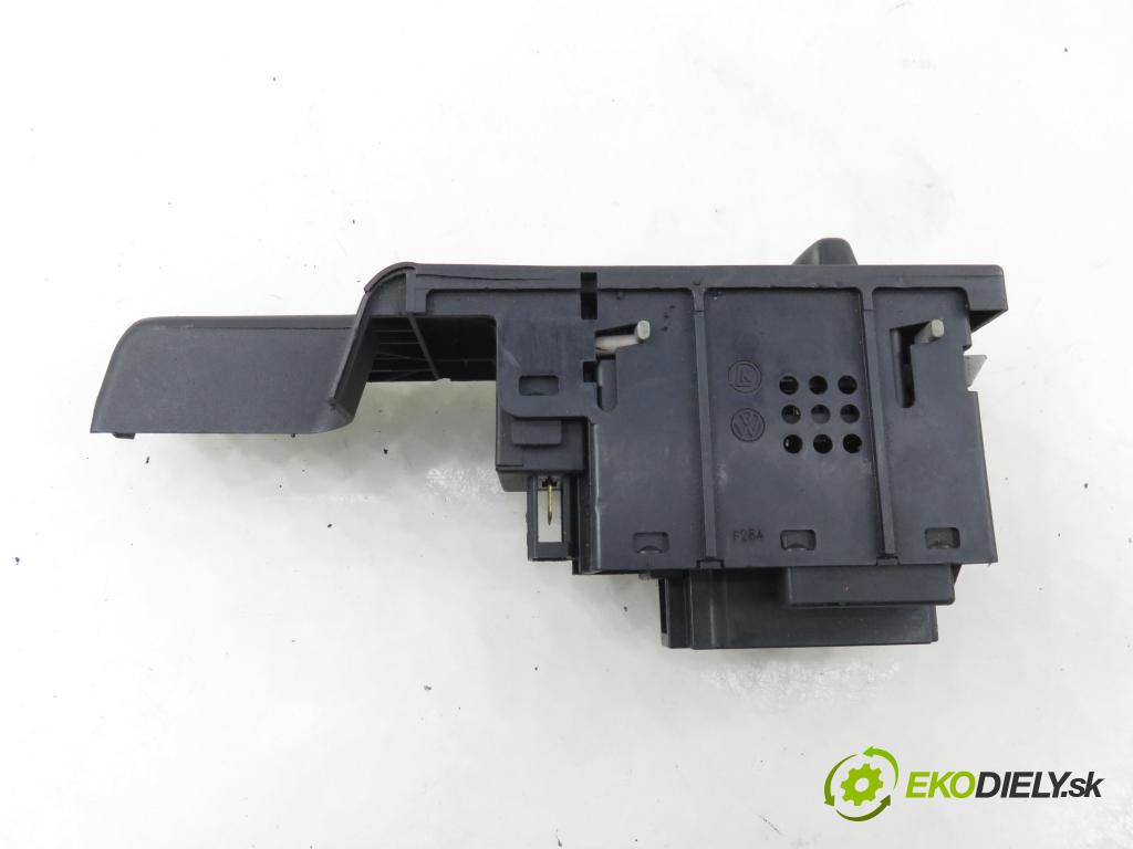 VW PASSAT B3/B4 Variant (3A5, 35I) KOMBI 1996 85,00 2.0 115 - 2E 1984,00 přepínač světla 3A1941531E