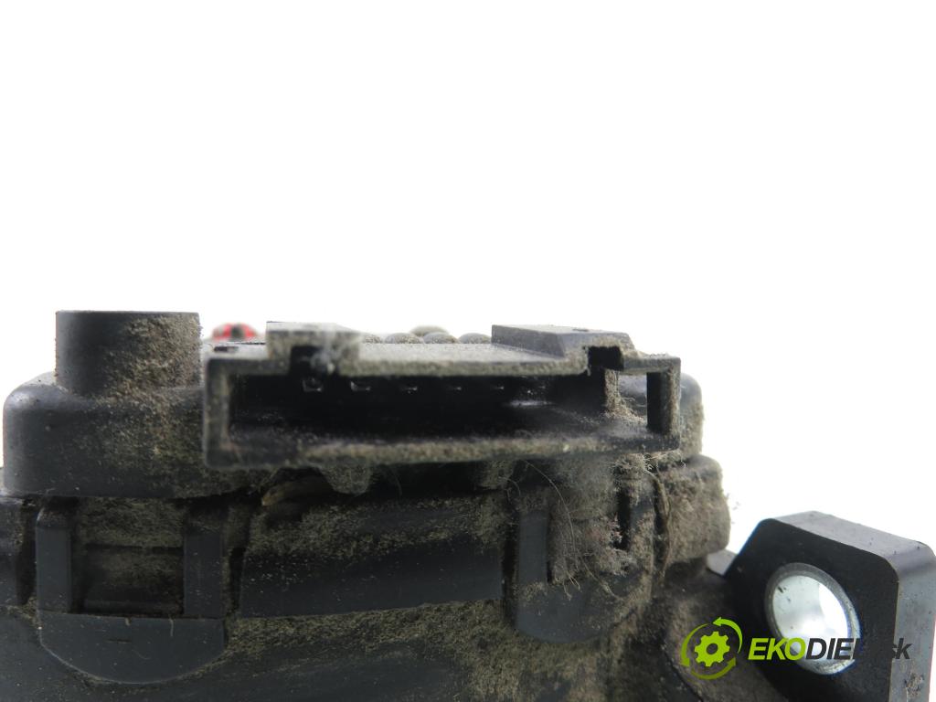 OPEL MOVANO Furgon (X70) FURGON 2005 84,00 2.5 DTI - G9U 724 2464,00 potenciometr plynového pedálu 7700314525 ; 6PV00811904 (Potenciometr plynového pedálu)