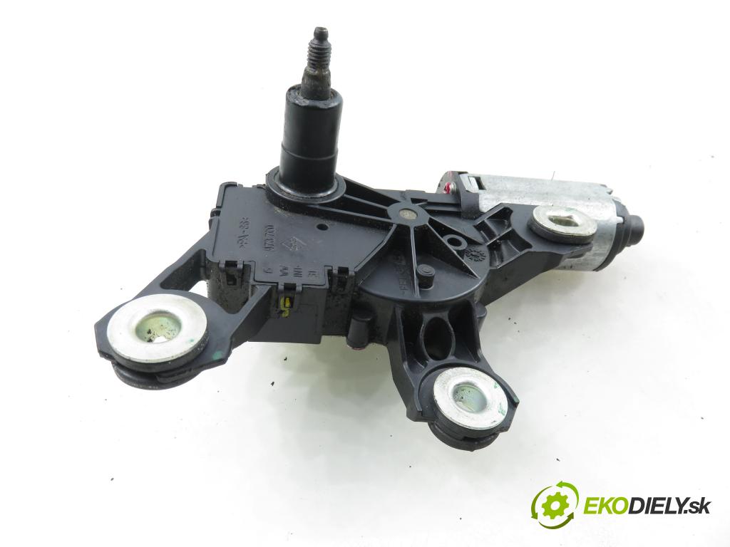 AUDI A4 Avant (8E5, B6) KOMBI 2003 96,00 1.9 TDI PD 130 - AVF 1896,00 motorek stěrače ZADNÍ: 579603 ; W0000036505VS