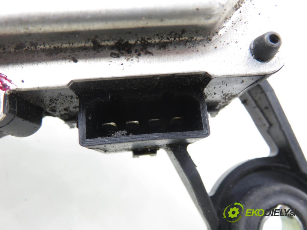 AUDI A4 Avant (8E5, B6) KOMBI 2003 96,00 1.9 TDI PD 130 - AVF 1896,00 motorek stěrače ZADNÍ: 579603 ; W0000036505VS