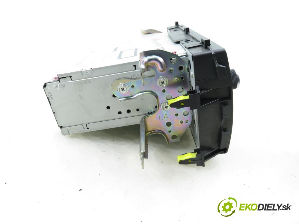 TOYOTA AURIS TOURING SPORTS (_E18_) KOMBI 2014 91,00 2.0 D-4D 124 (ADE186_) - 1AD-FTV 1998,00 RADIO 8614002010