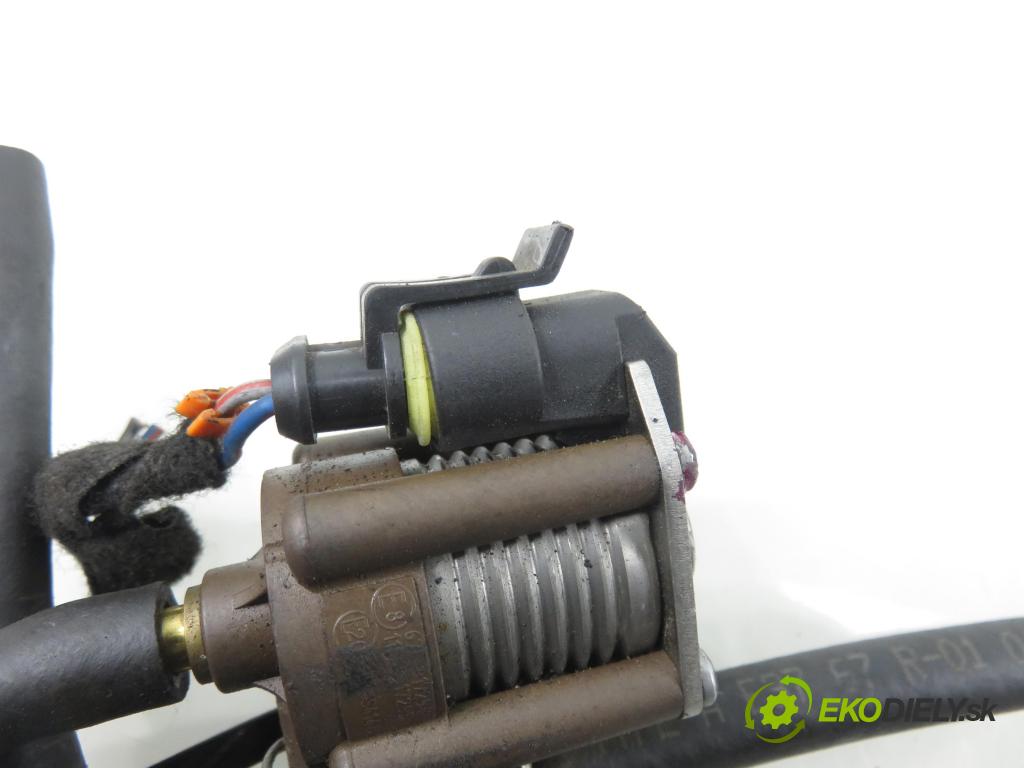 BMW 3 (E90) SEDAN 2006 95,00 318 i 129 - N46 B20 B 1995,00 Lišta vstrekovacia LPG 67R017294