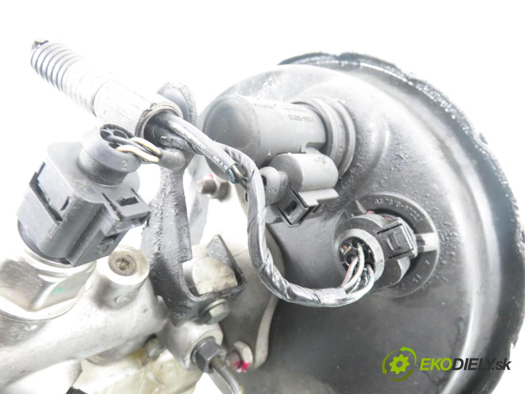 FORD GALAXY (WGR) MINIVAN 2003 66,00 1.9 TDI PD 90 - ANU 1896,00 posilovač 7M3612100K ; 3M212B195DB ; 03785947014 (Servočerpadlo)