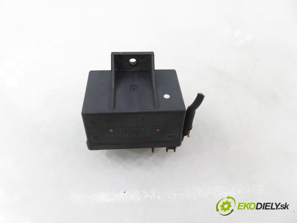 CITROEN C5 III Break (RW_) KOMBI 2008 150,00 2.7 HDi - UHZ (DT17BTED4) 2720,00 RELÉ: JÚN: 0281003018