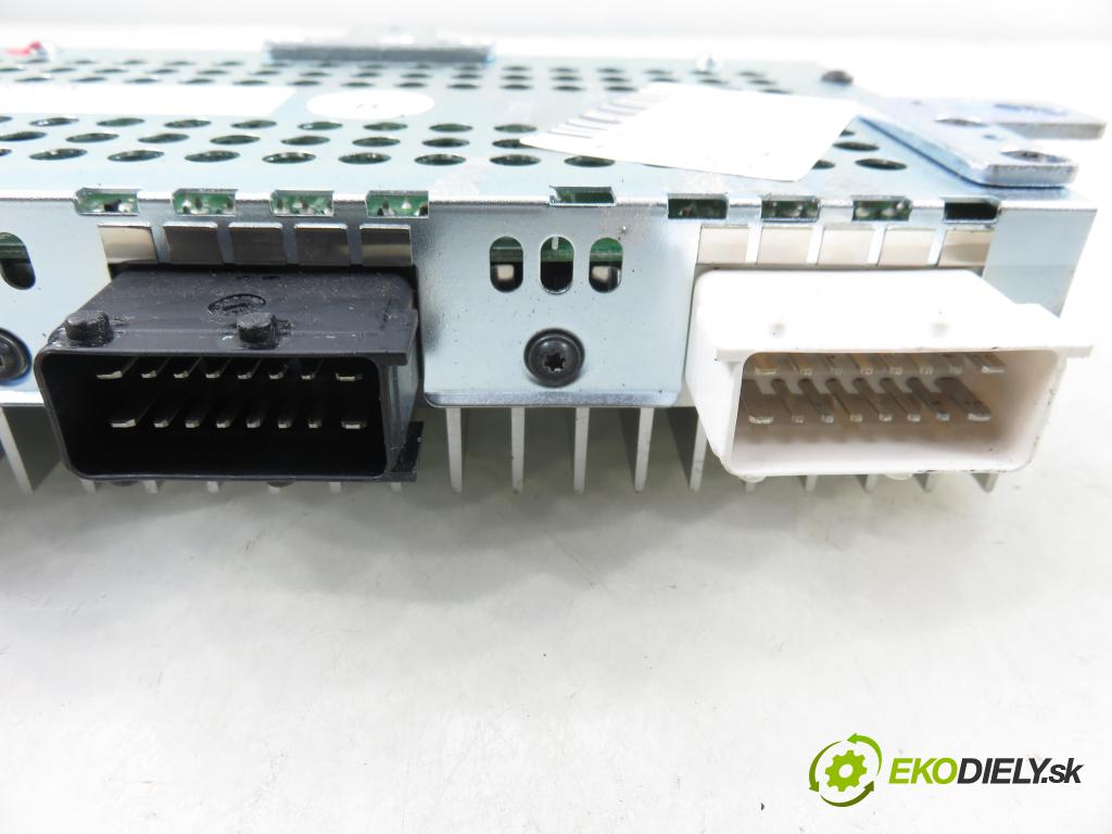 CITROEN C5 III Break (RW_) KOMBI 2008 150,00 2.7 HDi - DT17ED4 2720,00 zesilovač 9664649780 (Zesilovač)