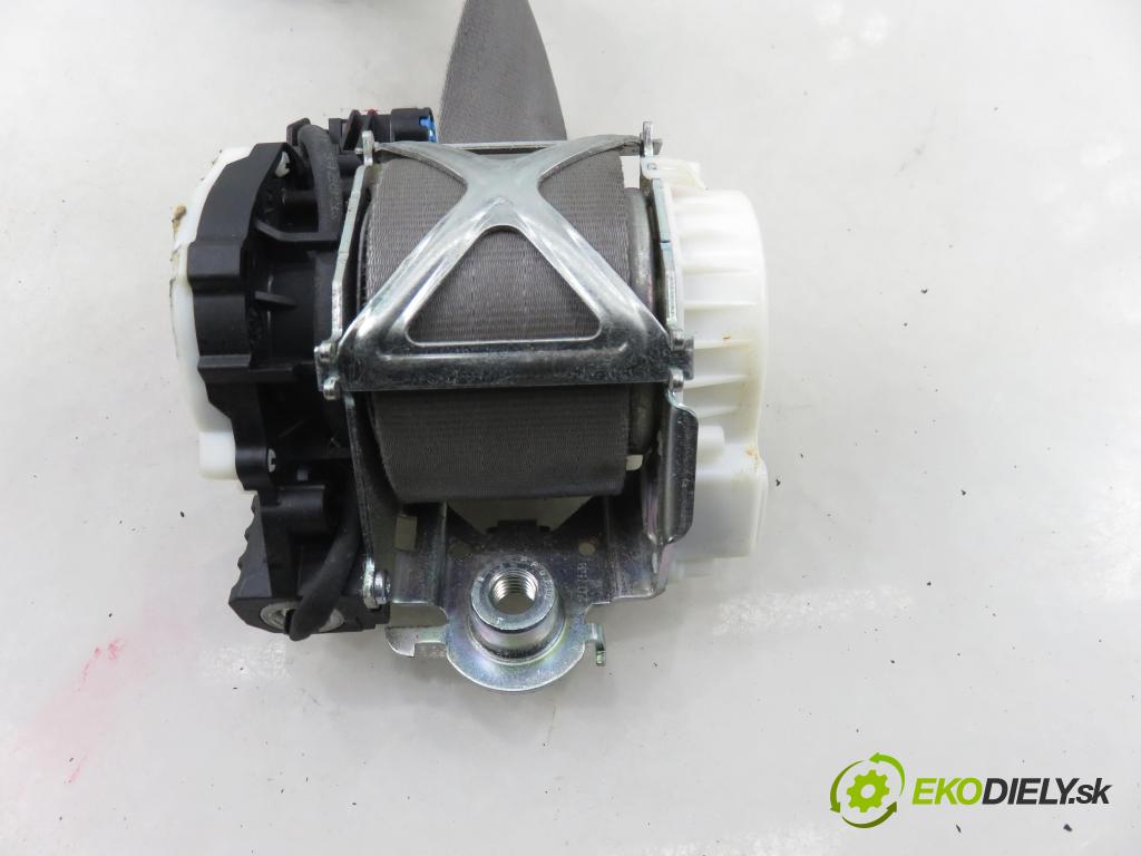 CITROEN C5 III Break (RW_) KOMBI 2008 150,00 2.7 HDi - DT17ED4 2720,00 držák BEZPEČNOST LP 96560563GW