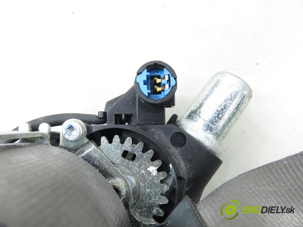 CITROEN C5 III Break (RW_) KOMBI 2008 150,00 2.7 HDi - UHZ (DT17BTED4) 2720,00 Držiak bezpečnostný PP 96560562GW