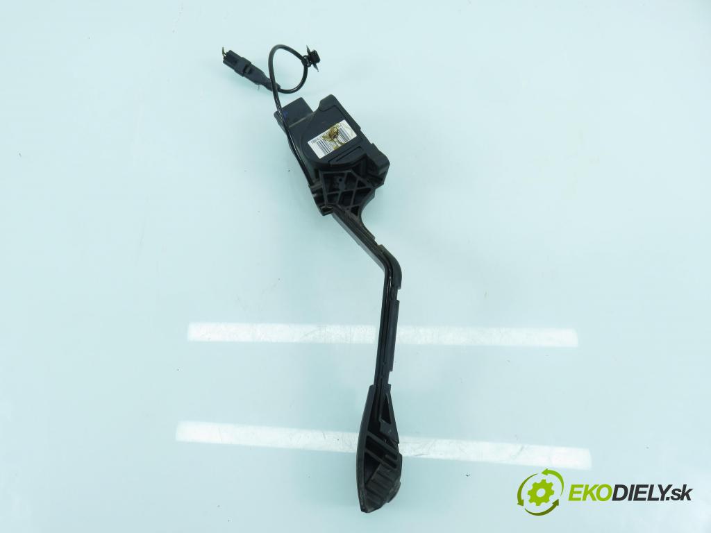 CITROEN C5 III Break (RW_) KOMBI 2008 150,00 2.7 HDi - DT17ED4 2720,00 Potenciometer plynu 0280755095 (Potenciometer plynového pedálu)