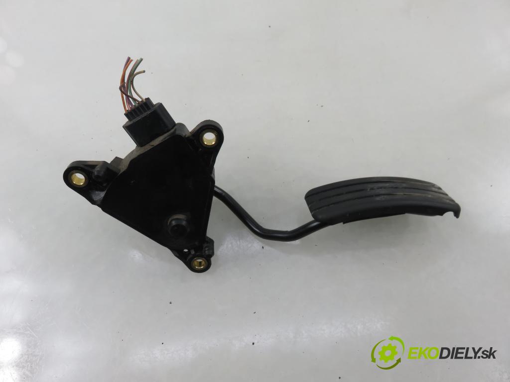 RENAULT MEGANE II Kombi (KM0/1_) KOMBI 2007 96,00 1.9 dCi 131 - F9Q 804 1870,00 Potenciometer plynu 8200153268 (Potenciometer plynového pedálu)