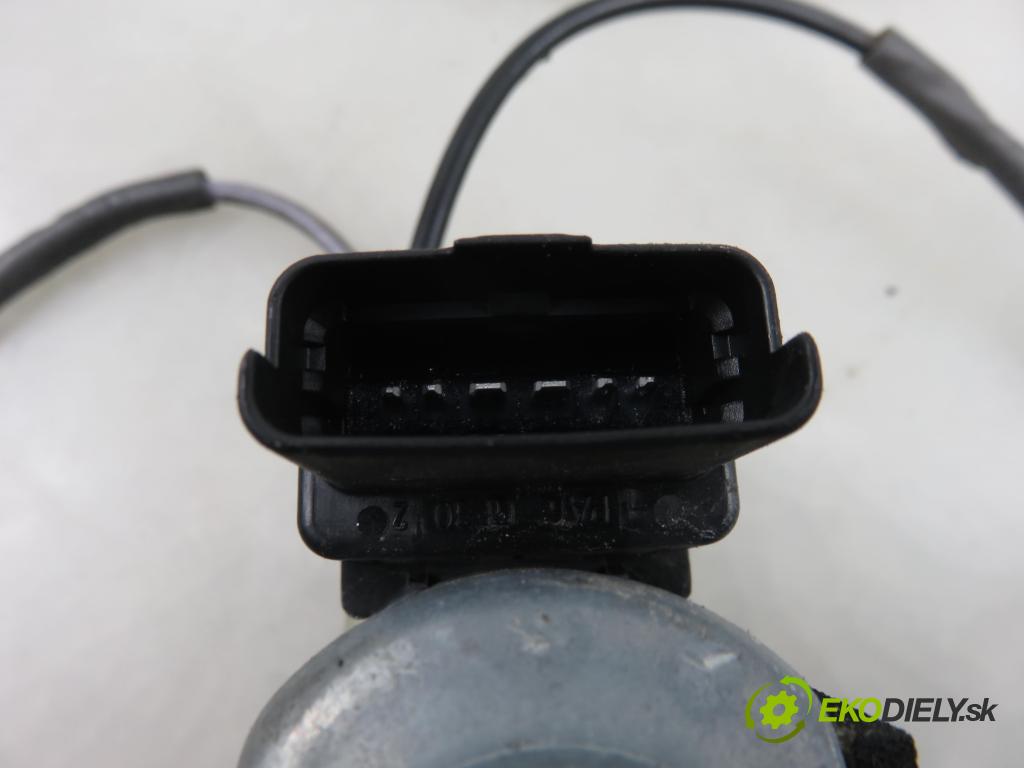 RENAULT MEGANE II Kombi (KM0/1_) KOMBI 2007 96,00 1.9 dCi 131 - F9Q 804 1870,00 mechanismus oken PPE 128000472