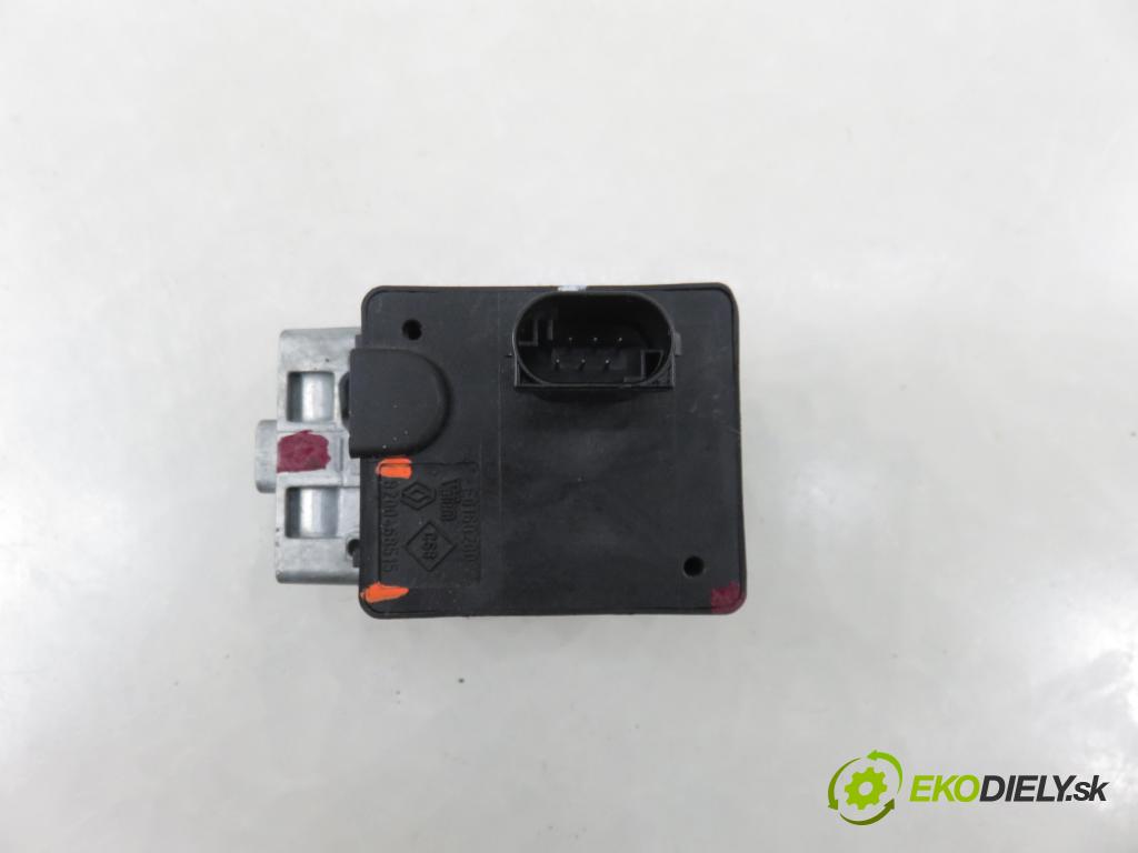 RENAULT MEGANE II Kombi (KM0/1_) KOMBI 2007 96,00 1.9 dCi 131 - F9Q 804 1870,00 blokáda tyče volantu 8200468515