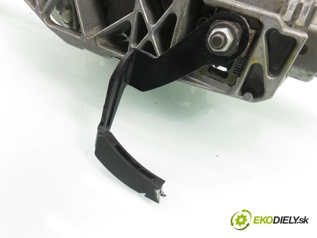 RENAULT MEGANE II Kombi (KM0/1_) KOMBI 2007 96,00 1.9 dCi 131 - F9Q 804 1870,00 SLOUPEC / PODPORA elektrický 8200445347A ; 50300803