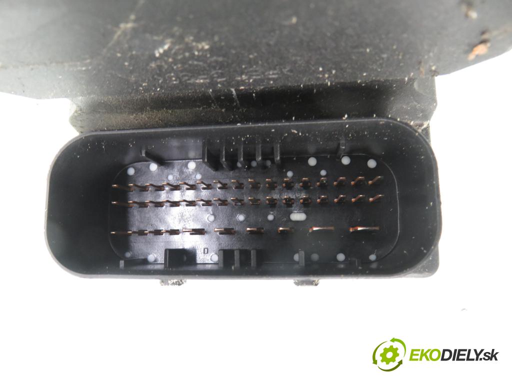 MERCEDES-BENZ VITO Autobus (638) BUS 2001 60,00 108 CDI 2.2 (638.194) - OM 611A (60 KW CDI) 2151,00 Pumpa ABS 0265900033 ; 0004464889 ; 0265224065 (Pumpa ABS)