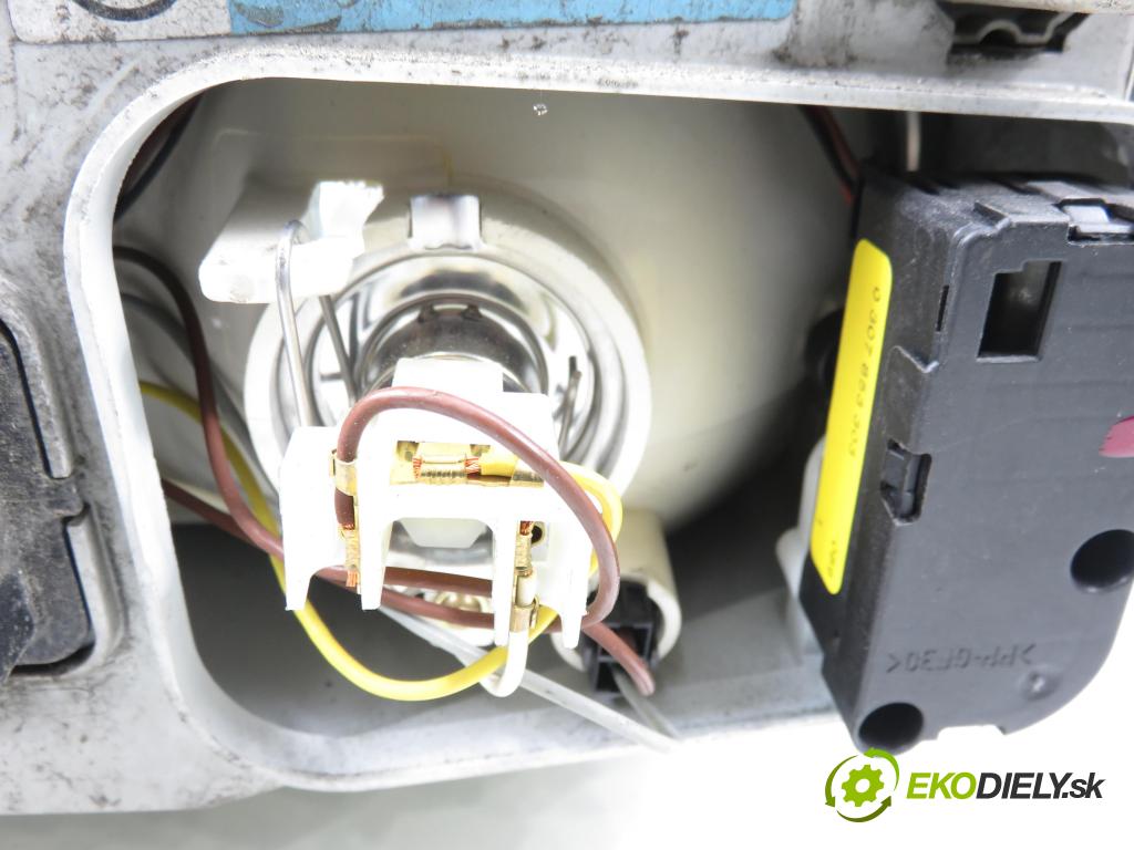 SKODA OCTAVIA I (1U2) LIFTBACK 2002 81,00 1.9 TDI - AHF 1896,00 Svetlo LP 1U1941015E