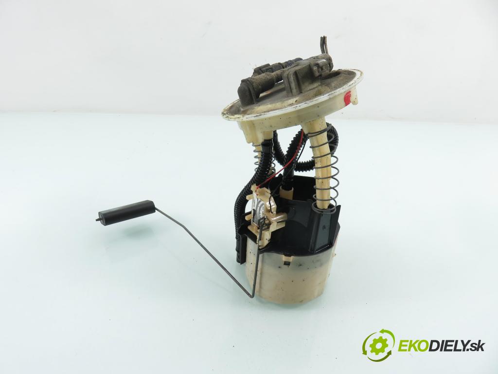 RENAULT SCENIC I (JA0/1_) MINIVAN 2003 75,00 1.9 dCi 102 - F9Q 732 1870,00 senzor hladiny paliva 7700429144B