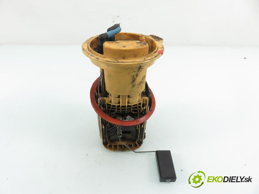 VW GOLF V (1K1) HB 2005 77,00 1.9 TDI - BXE 1896,00 pumpa paliva 1K0919050D