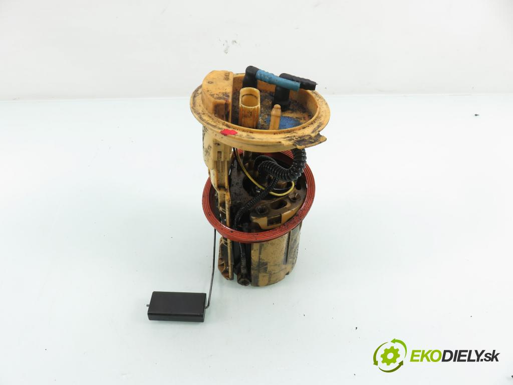 VW GOLF V (1K1) HB 2005 77,00 1.9 TDI - BXE 1896,00 pumpa paliva 1K0919050D