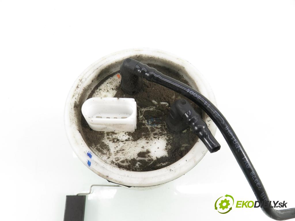 VW PASSAT B5.5 (3B3) SEDAN 2001 85,00 2 - AZM 1984,00 pumpa paliva 3B0919051C