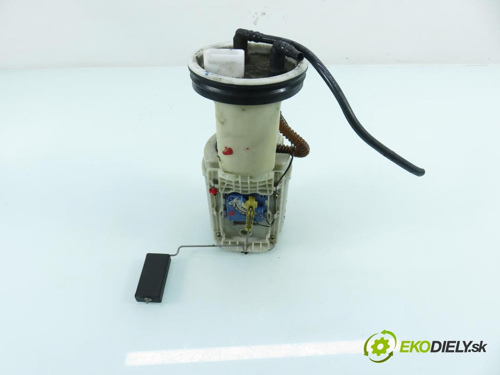 VW PASSAT B5.5 (3B3) SEDAN 2001 85,00 2 - AZM 1984,00 pumpa paliva 3B0919051C