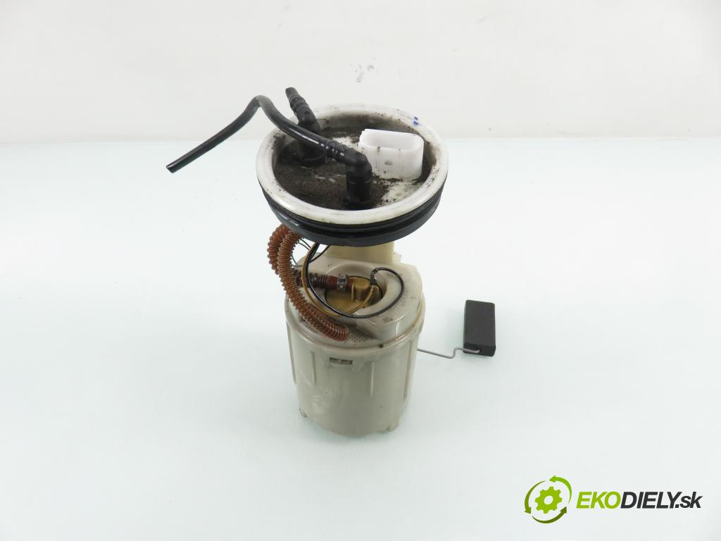 VW PASSAT B5.5 (3B3) SEDAN 2001 85,00 2 - AZM 1984,00 pumpa paliva 3B0919051C