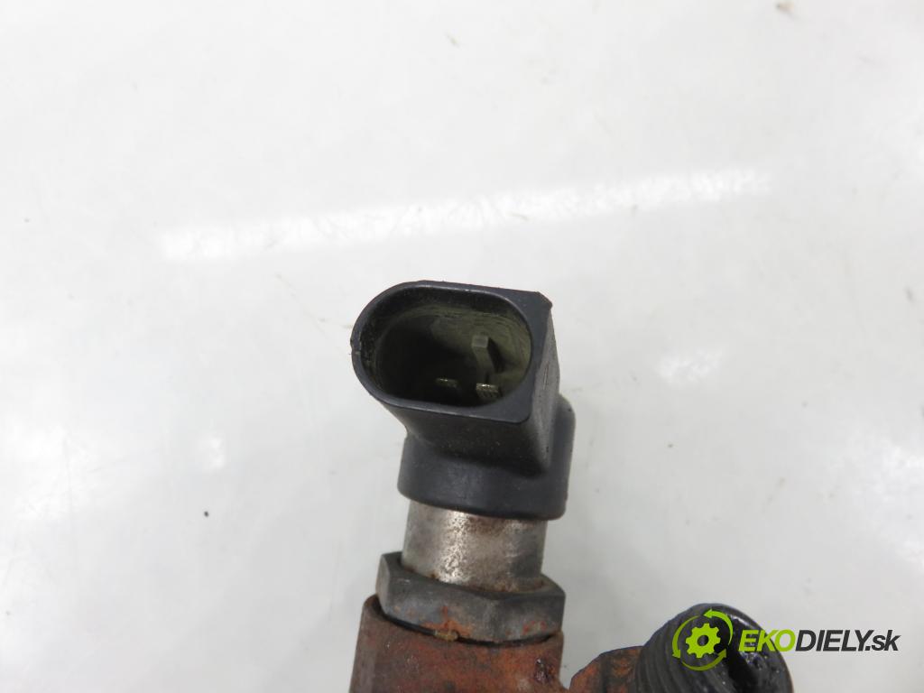 CITROEN C5 II (RC_) SEDAN 2005 100,00 2.0 HDi 136 - RHR (DW10BTED4) 1997,00 vstrekovač 9647247280 (Vstrekovač paliva)